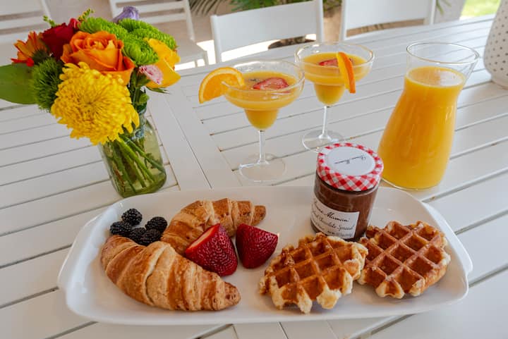 Villa Descanso: 15 min to beach, heated pool, BBQ!