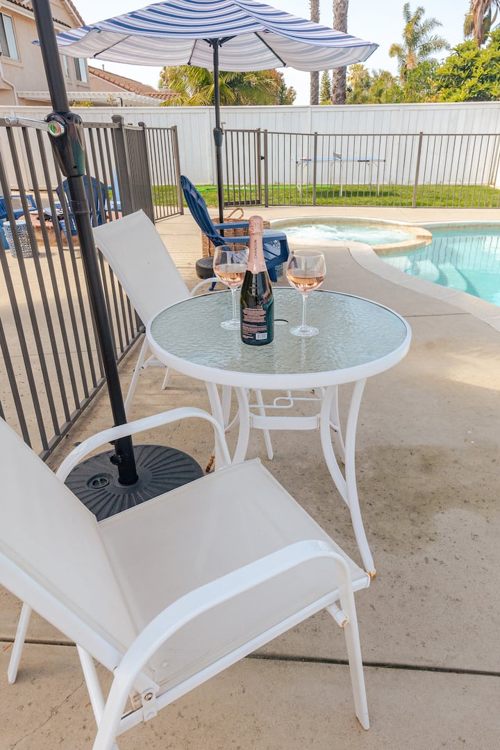 Villa Descanso: 15 min to beach, heated pool, BBQ!